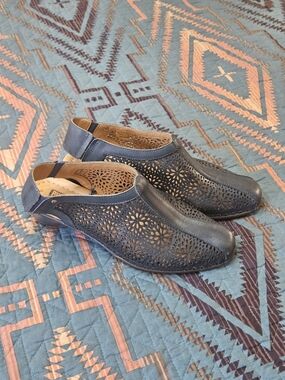 PIKOLINOS Navy Perforated Leather Slingback Mules